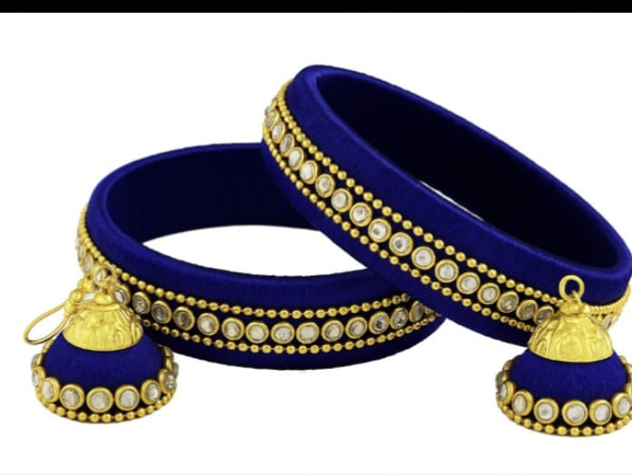 Kundan Thread Bangle Set with earrings