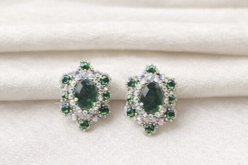 Emerald Green Oval Crystal Stud Earrings – Silver Finish (Anti-Tarnish)