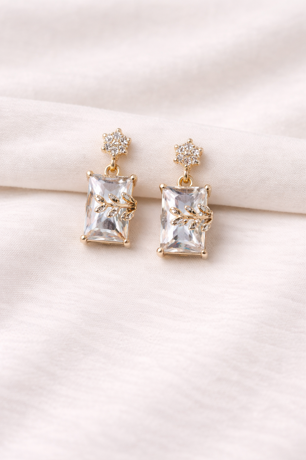 Crystal Leaf Drop Earrings-Anti Tarnish